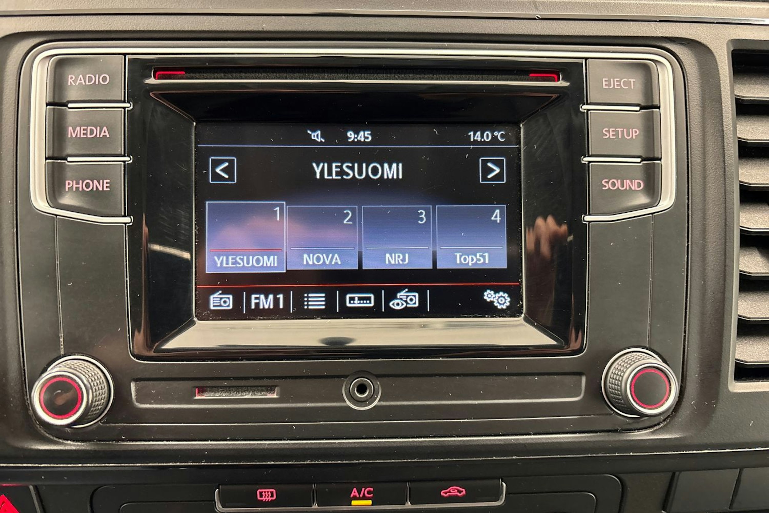 Valkoinen Volkswagen TRANSPORTER 2017 kuva 16.