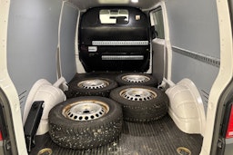 Valkoinen Volkswagen TRANSPORTER 2017 kuva 23.