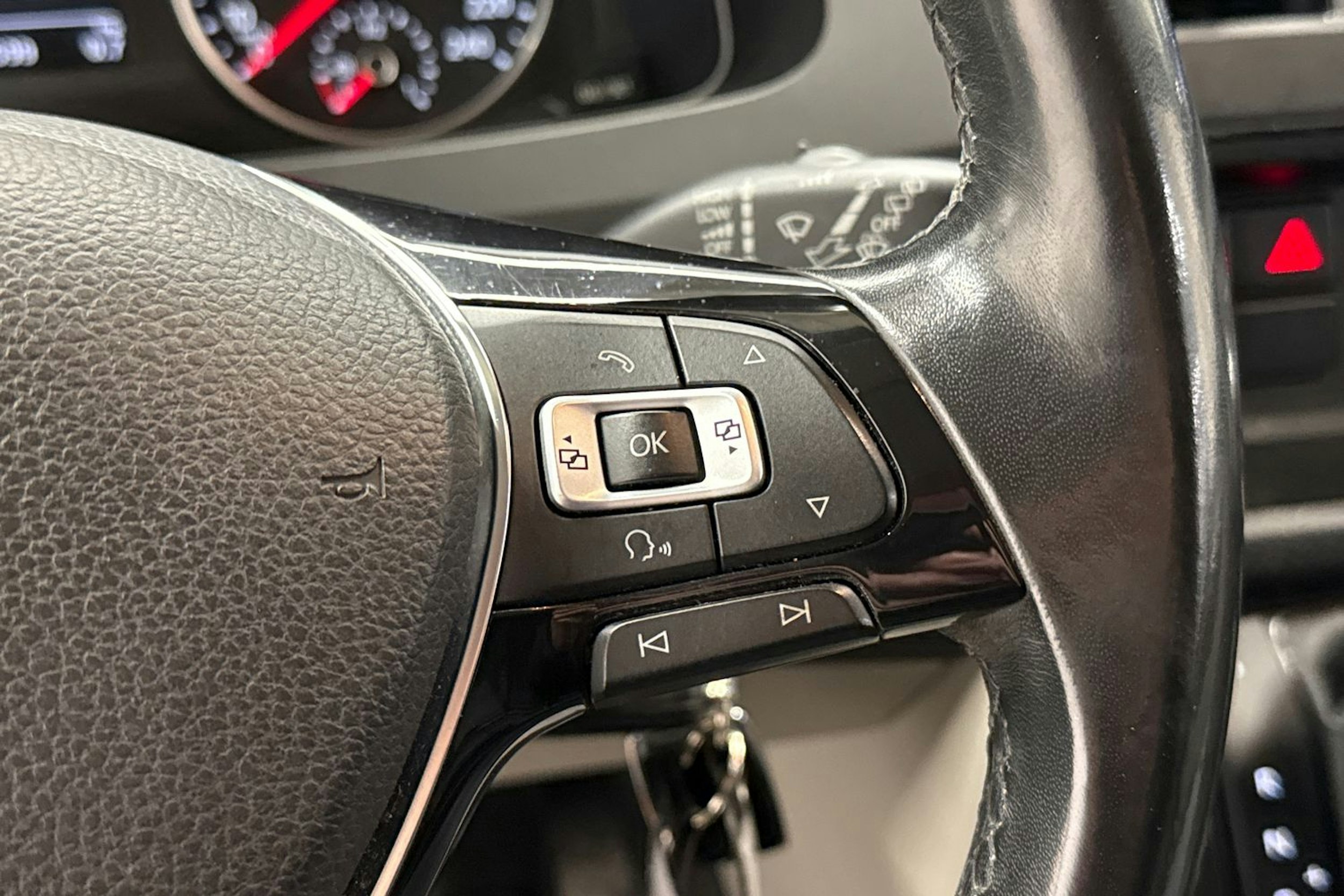 Ruskea (beige) Volkswagen TRANSPORTER 2017 kuva 18.