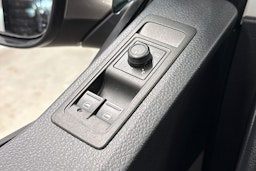 Ruskea (beige) Volkswagen TRANSPORTER 2017 kuva 20.