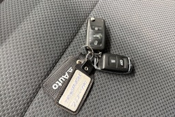 Ruskea (beige) Volkswagen TRANSPORTER 2017 kuva 25.