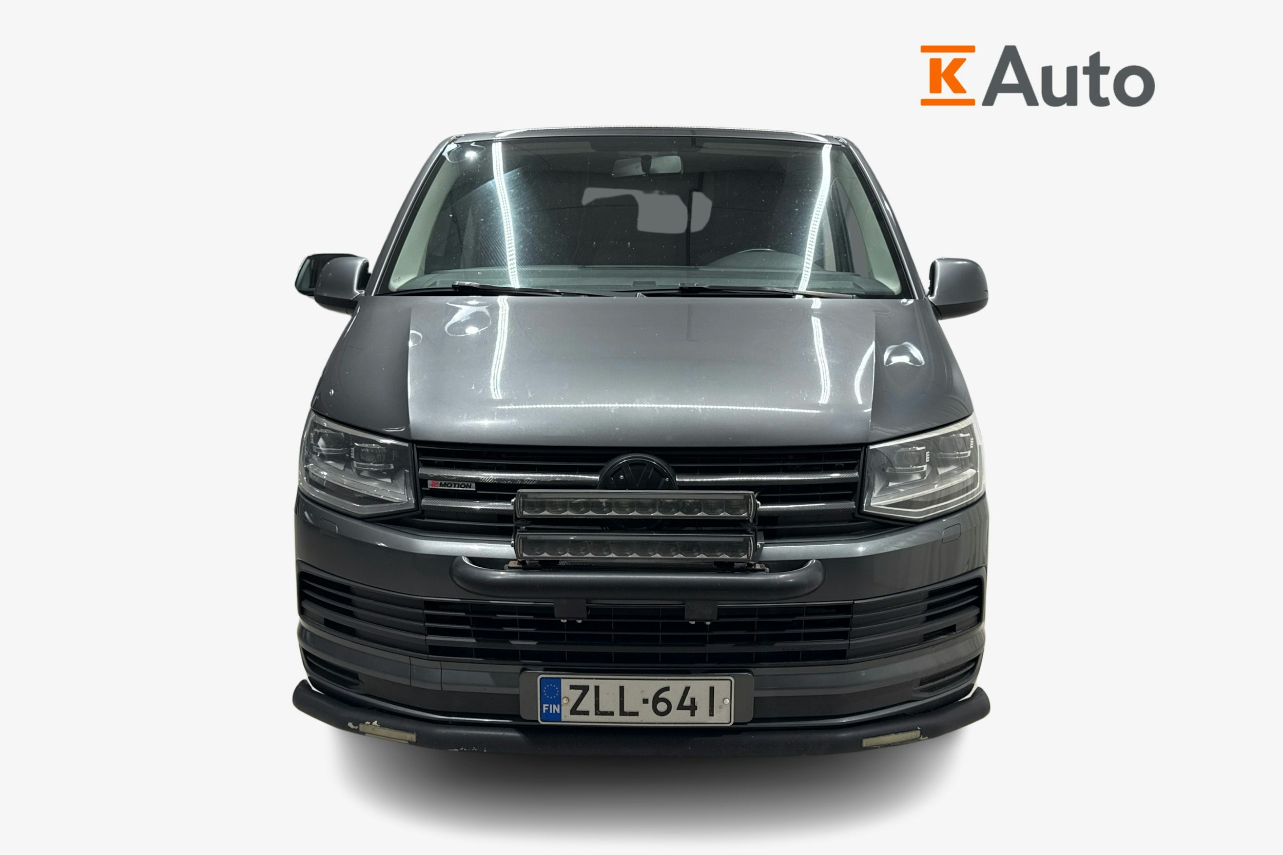 harmaa Volkswagen Transporter 2017 kuva 4.