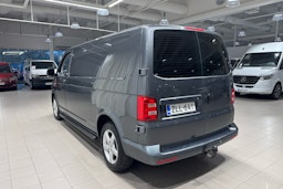 harmaa Volkswagen Transporter 2017 kuva 11.