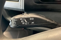 sininen Volkswagen Transporter 2017 kuva 17.