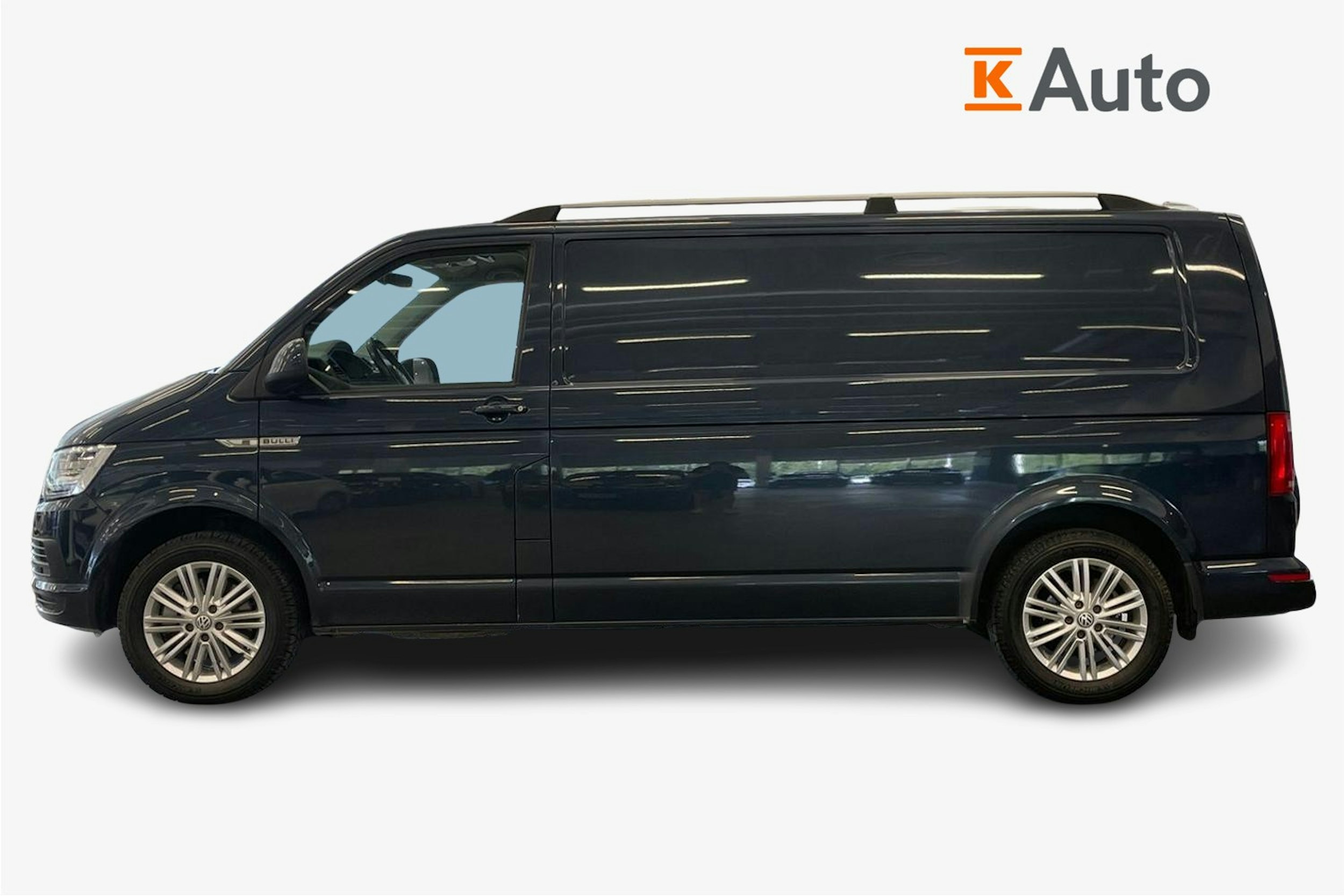 Sininen Volkswagen TRANSPORTER 2017 kuva 6.