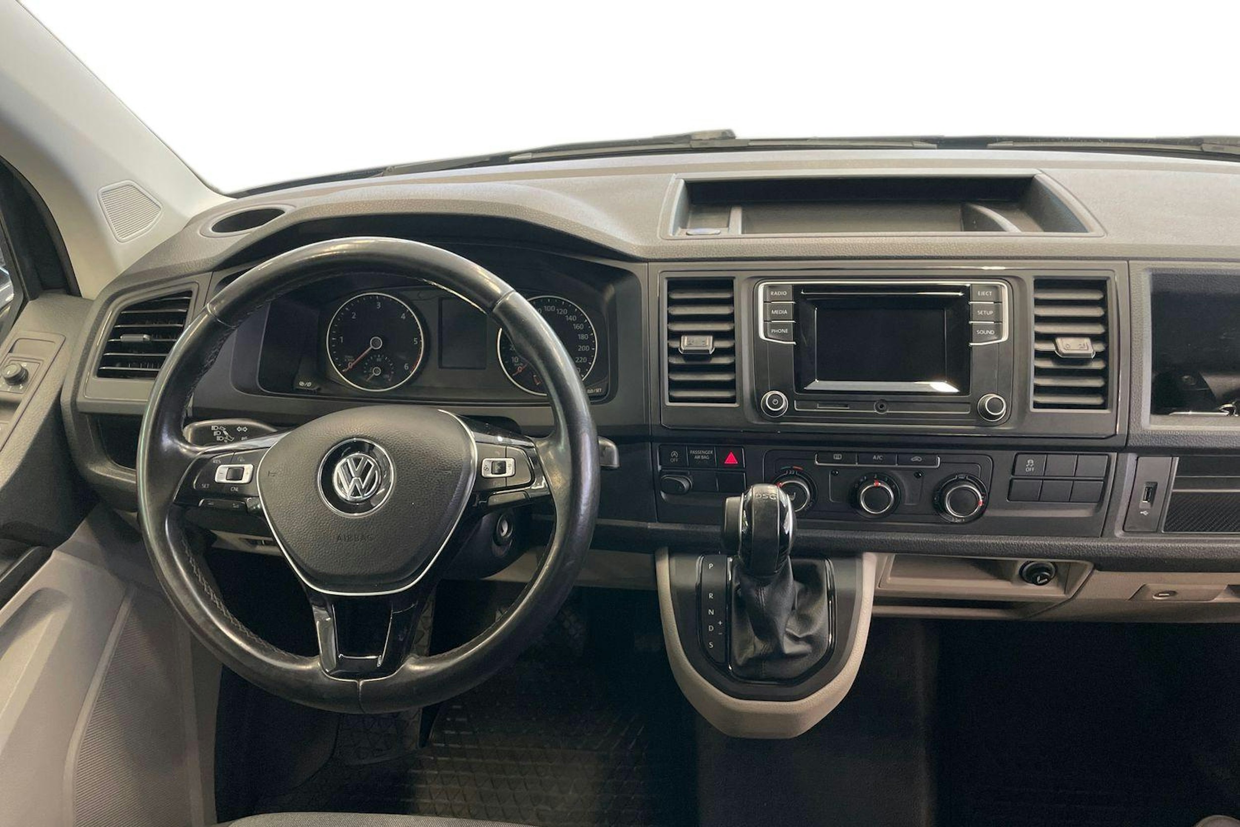 Sininen Volkswagen TRANSPORTER 2017 kuva 9.