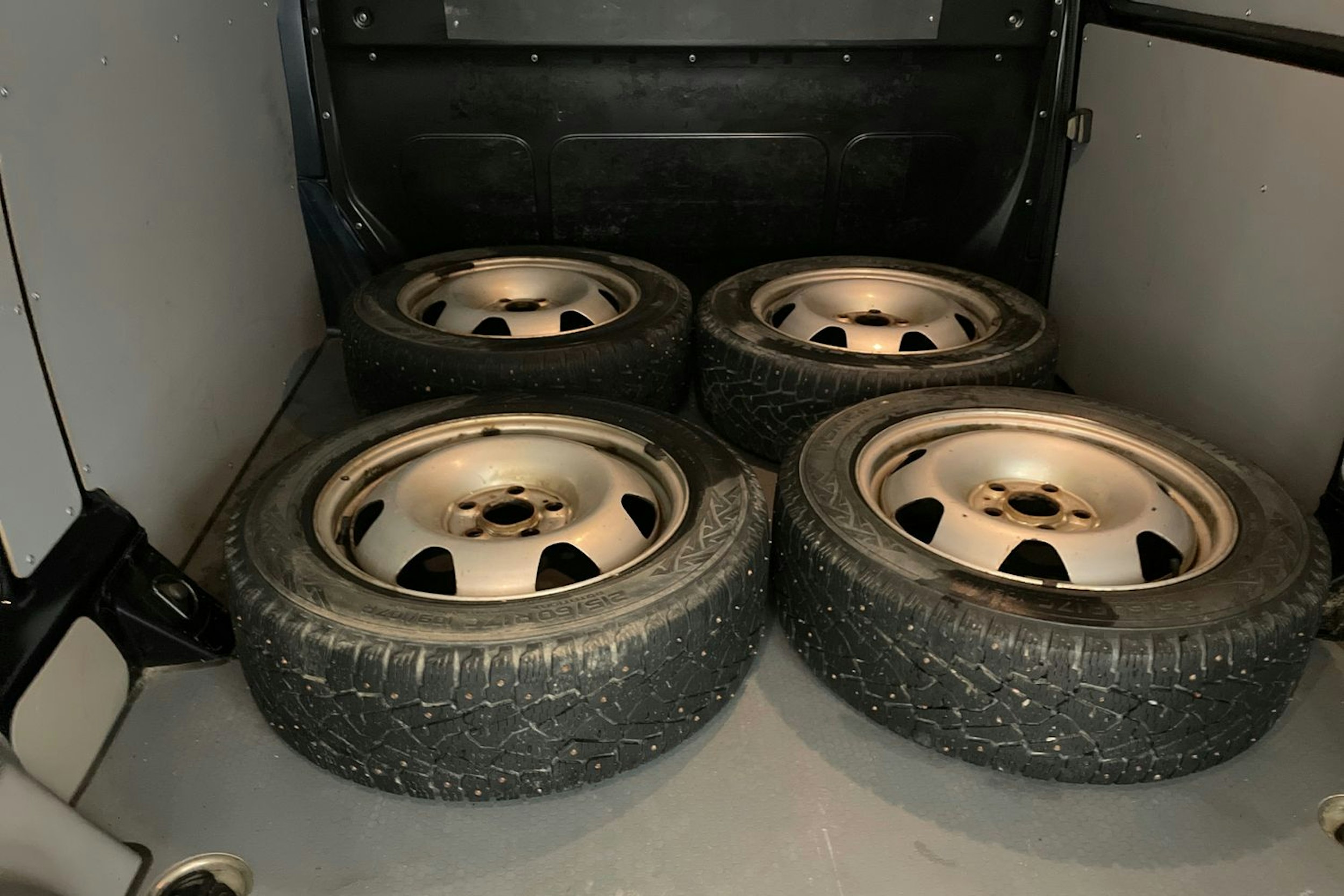 Sininen Volkswagen TRANSPORTER 2017 kuva 24.