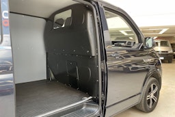 sininen Volkswagen Transporter 2017 kuva 18.