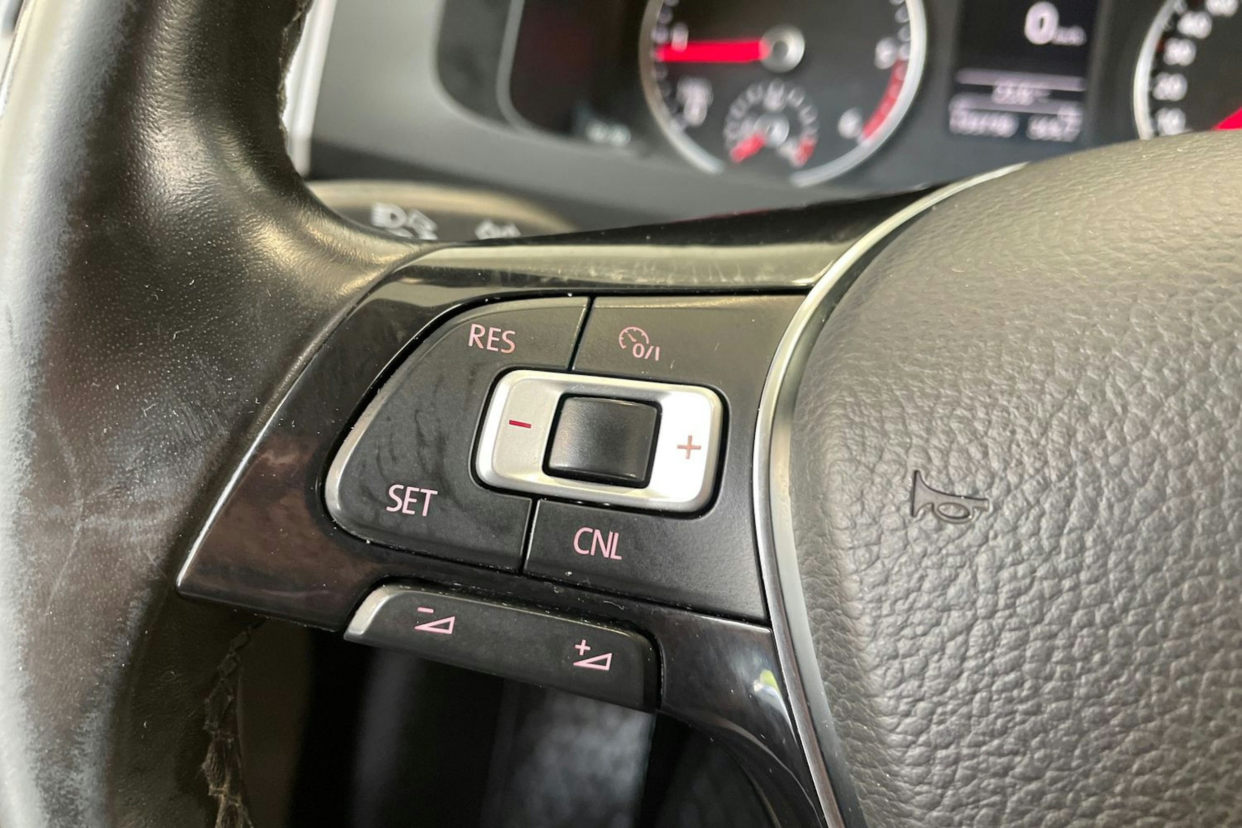 sininen Volkswagen Transporter 2017 kuva 25.