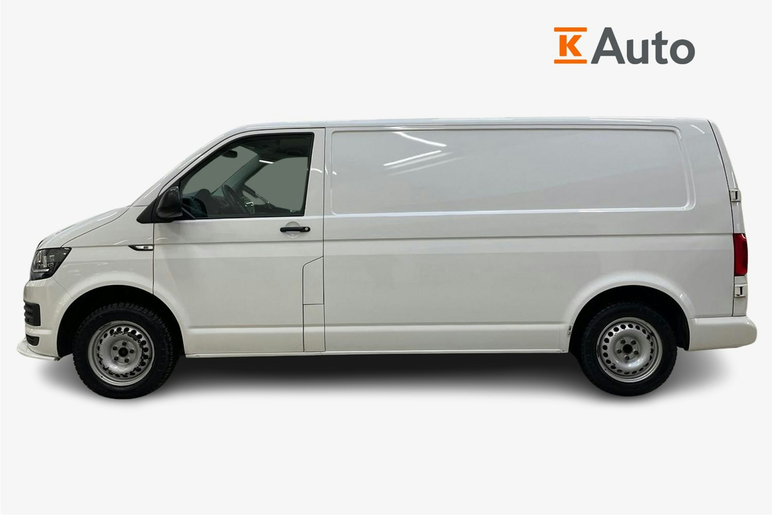 valkoinen Volkswagen Transporter 2017 kuva 5.