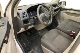 valkoinen Volkswagen Transporter 2017 kuva 6.