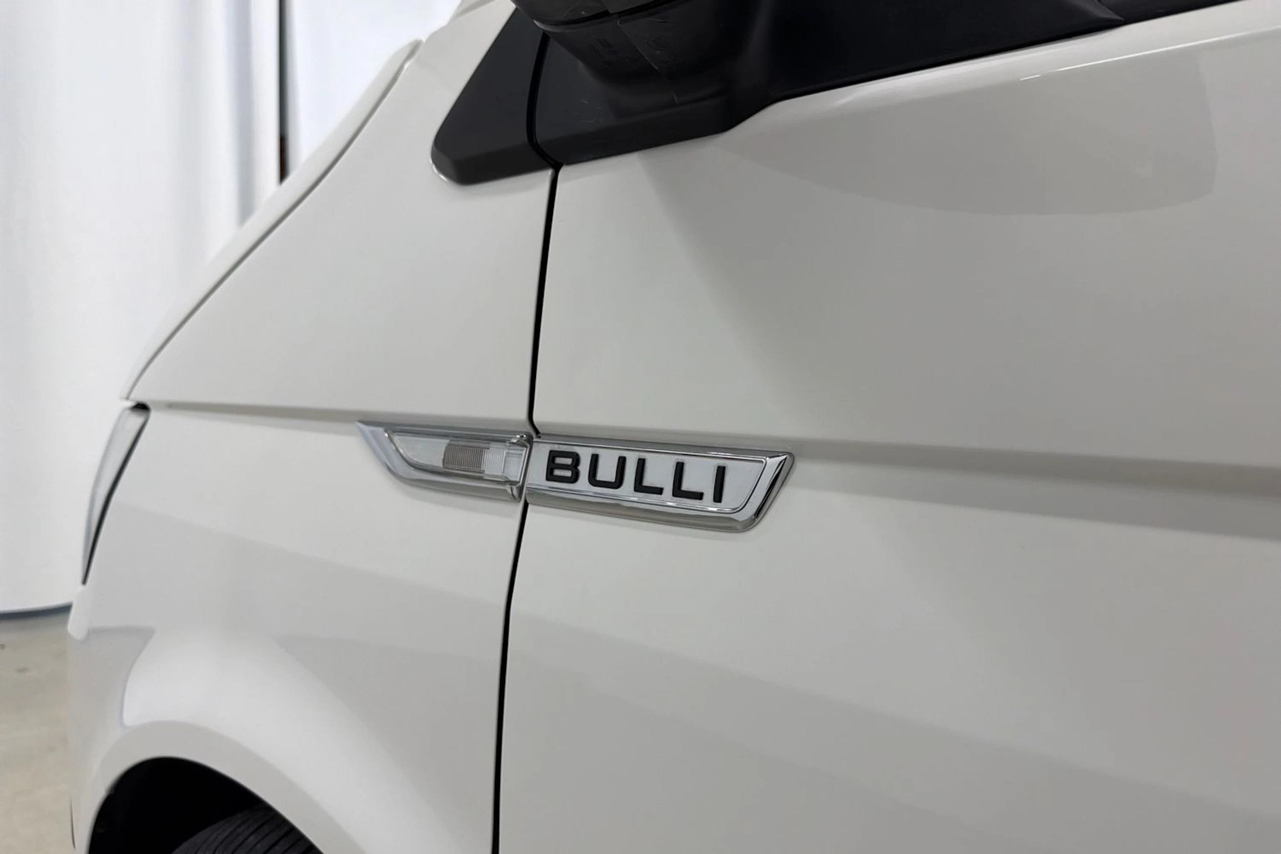valkoinen Volkswagen Transporter 2017 kuva 29.