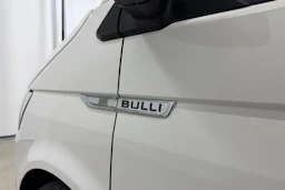 valkoinen Volkswagen Transporter 2017 kuva 29.