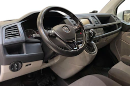 valkoinen Volkswagen Transporter 2017 kuva 6.