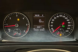 valkoinen Volkswagen Transporter 2017 kuva 16.