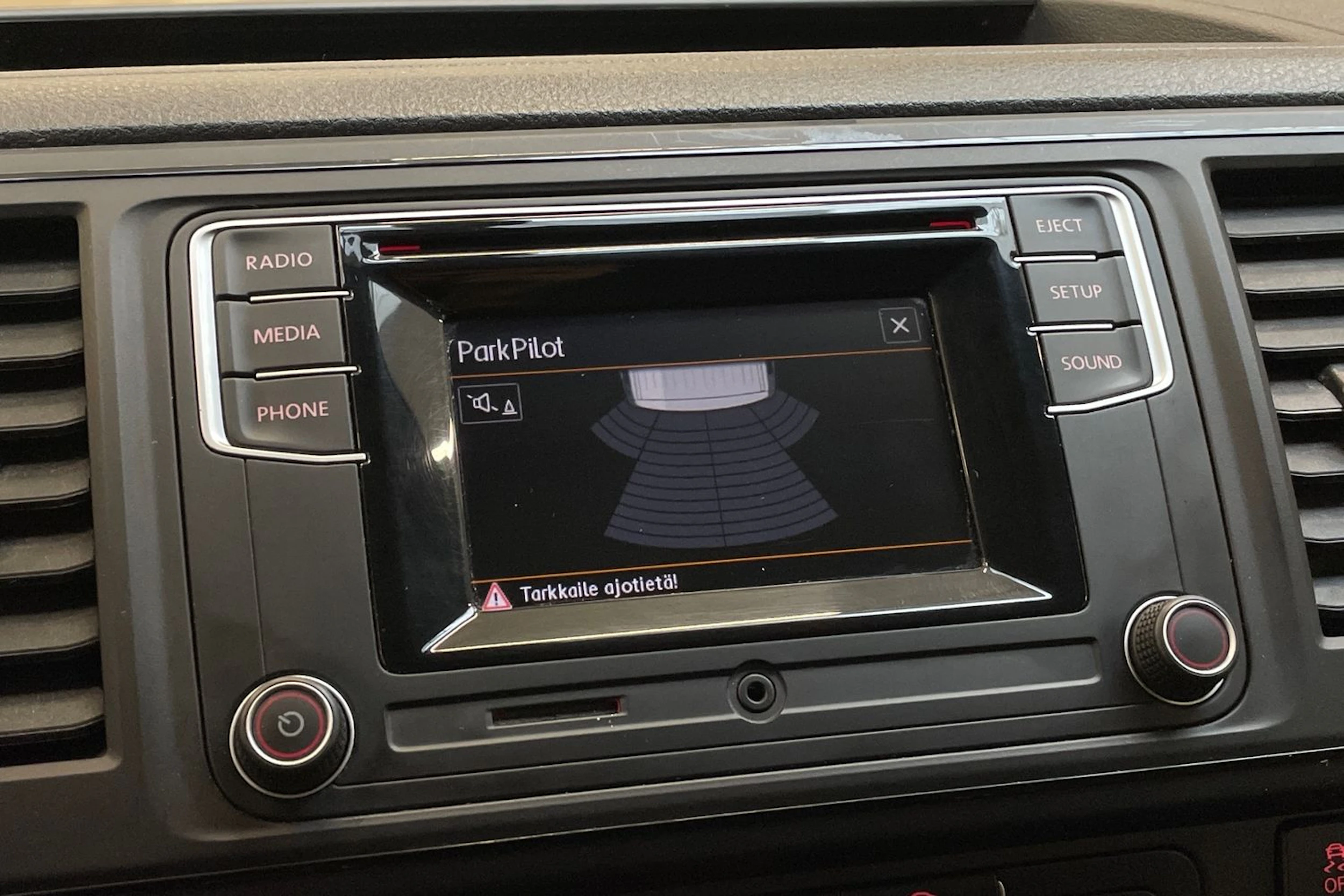valkoinen Volkswagen Transporter 2017 kuva 21.