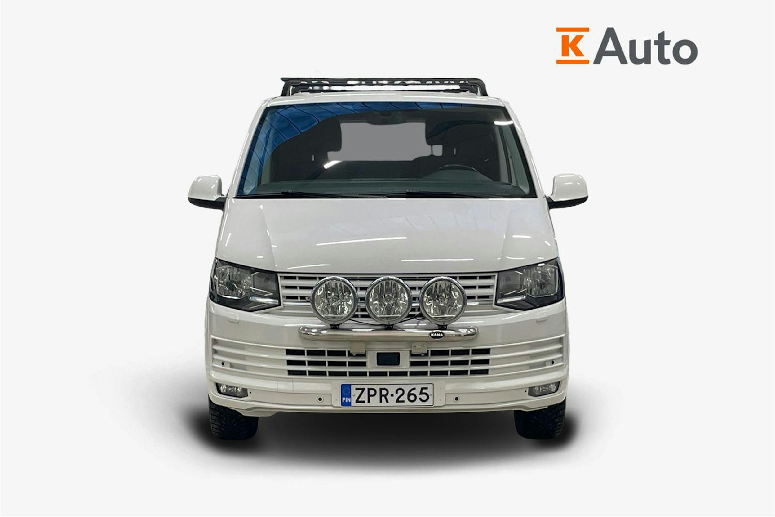 valkoinen Volkswagen Transporter 2017 kuva 5.