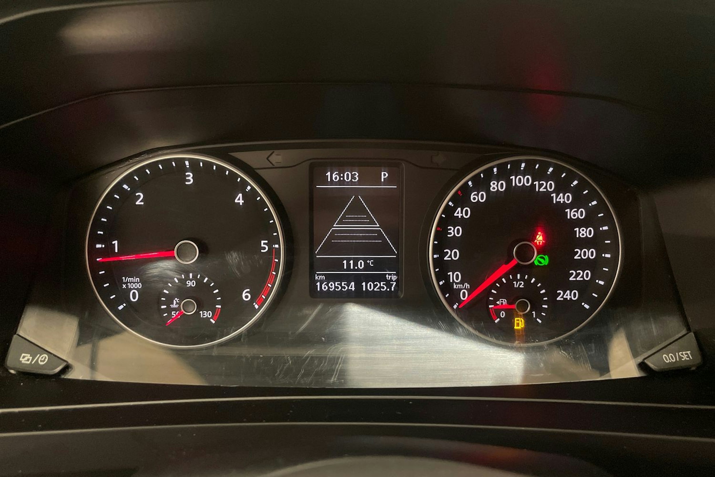 valkoinen Volkswagen Transporter 2017 kuva 22.