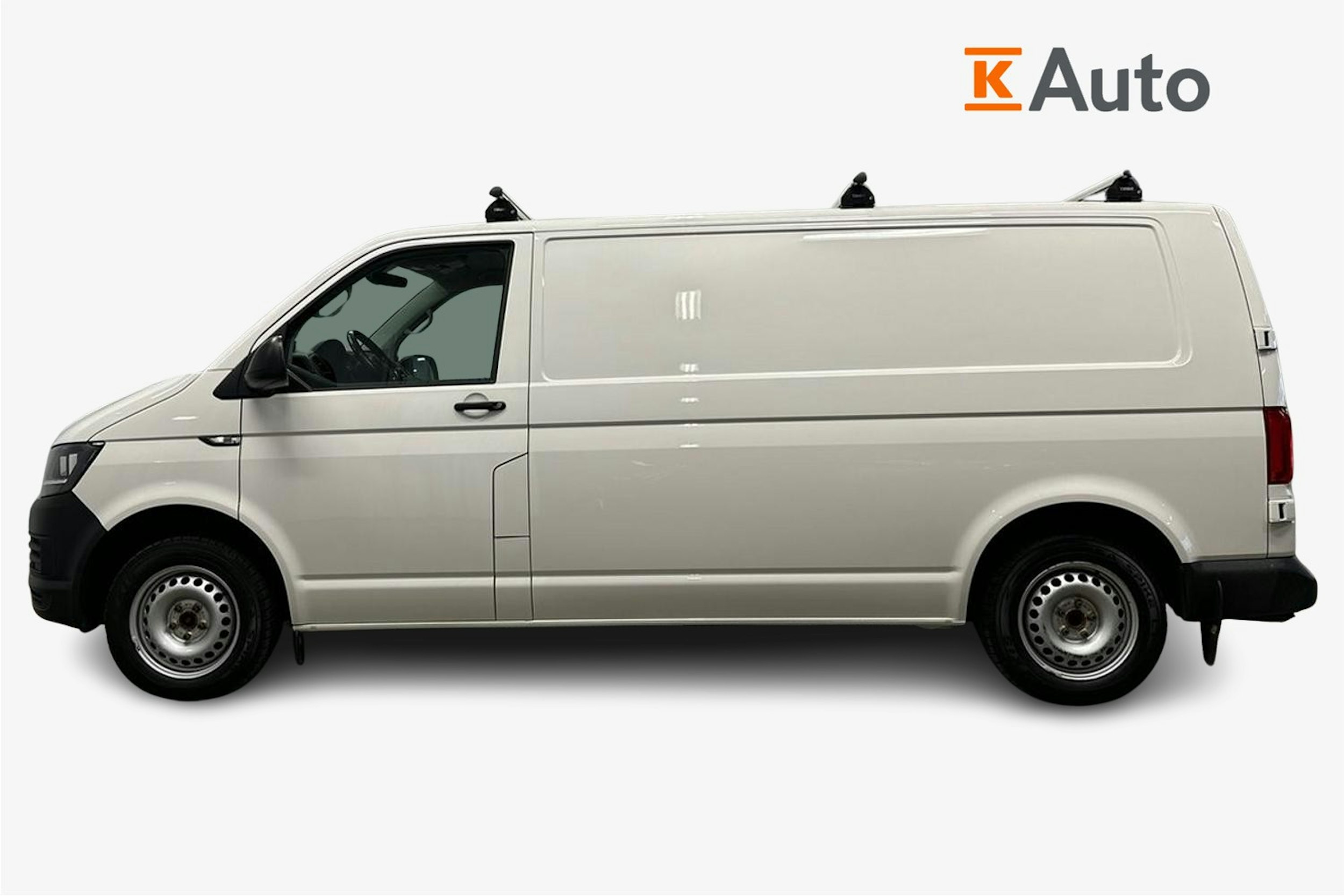 valkoinen Volkswagen Transporter 2018 kuva 5.