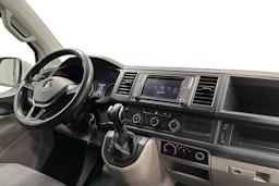 valkoinen Volkswagen Transporter 2018 kuva 7.
