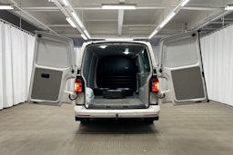 valkoinen Volkswagen Transporter 2018 kuva 11.