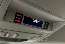 valkoinen Volkswagen Transporter 2018 kuva 20.