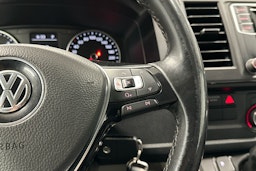 valkoinen Volkswagen Transporter 2018 kuva 8.
