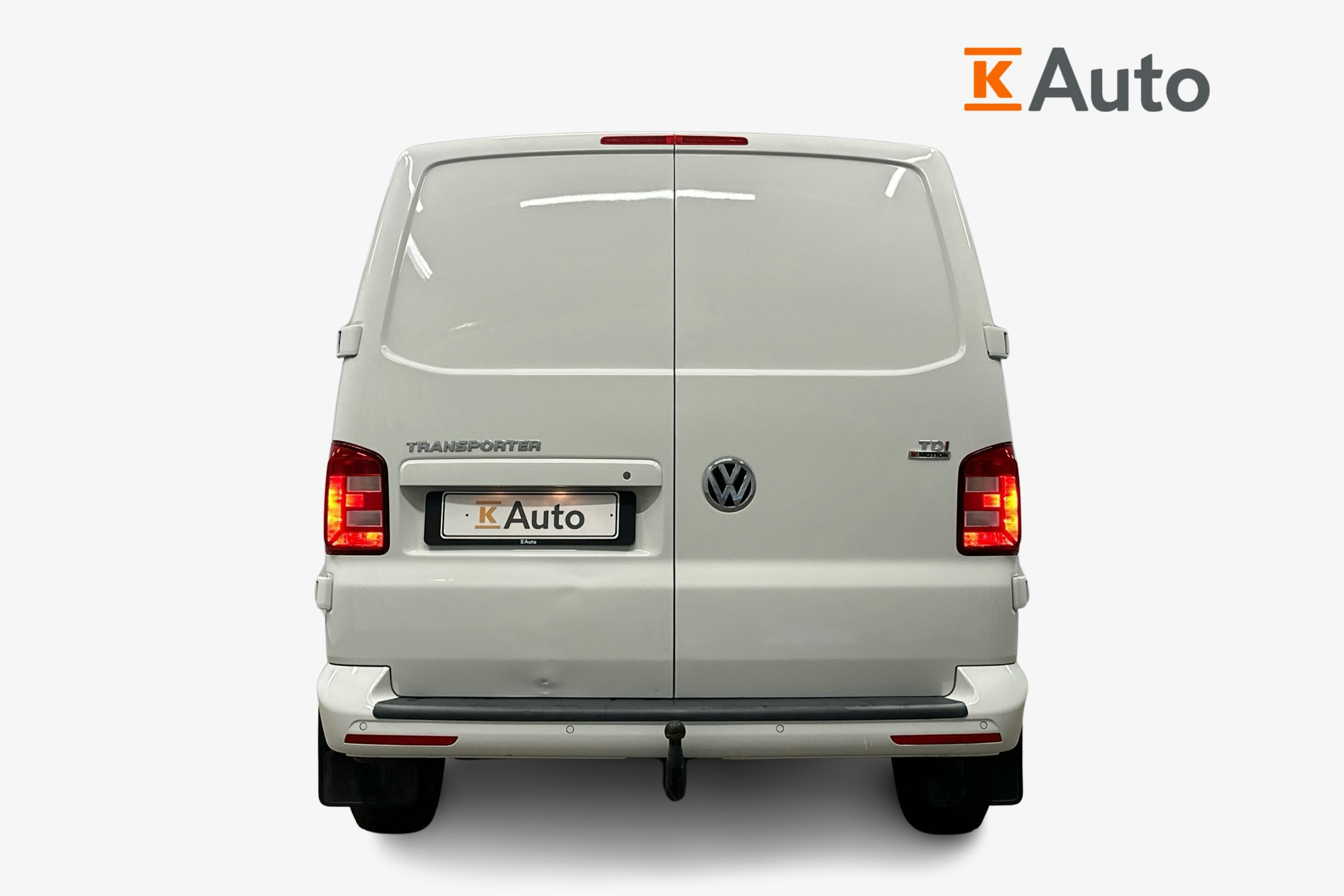 valkoinen Volkswagen Transporter 2018 kuva 3.