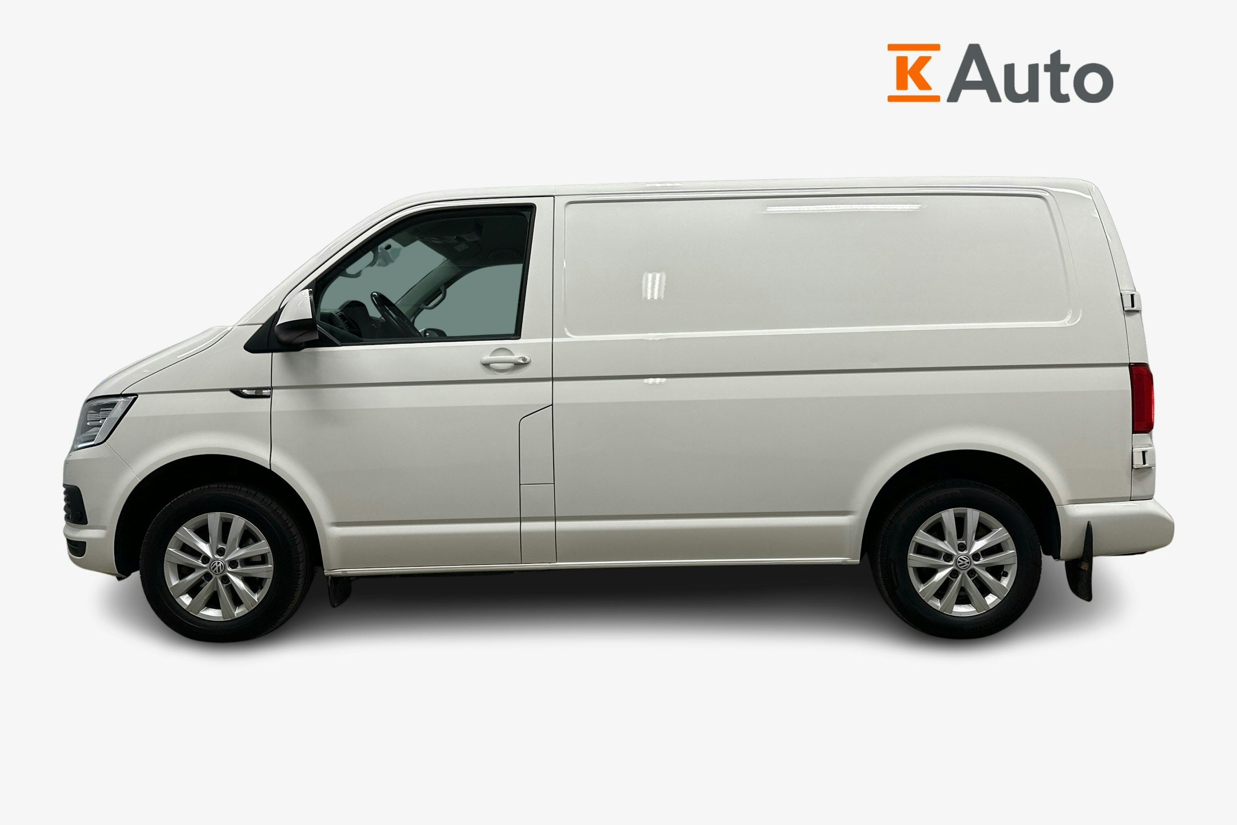 valkoinen Volkswagen Transporter 2018 kuva 5.