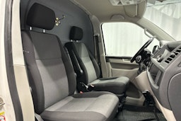 valkoinen Volkswagen Transporter 2018 kuva 7.