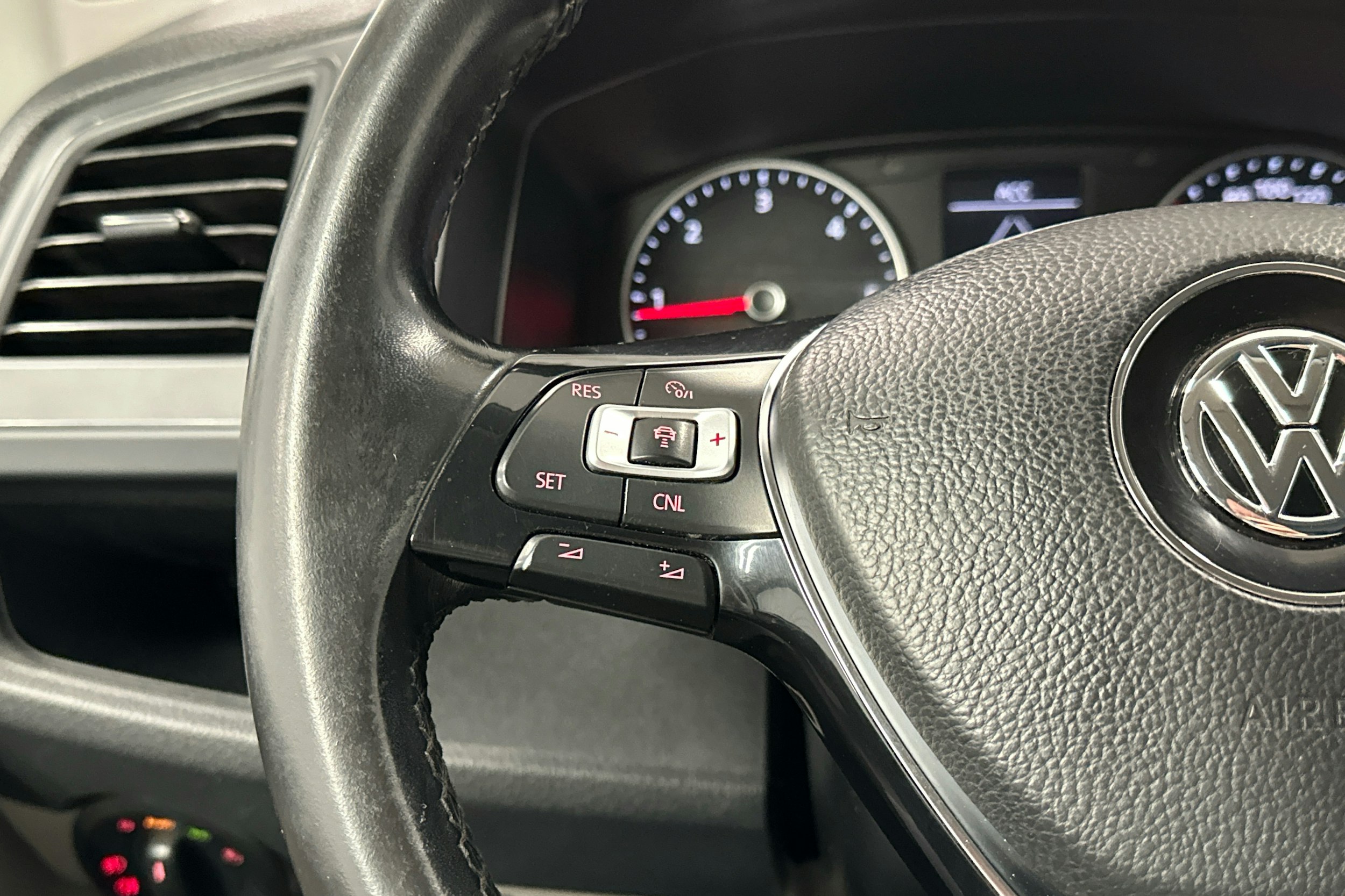 hopea Volkswagen Transporter 2018 kuva 7.