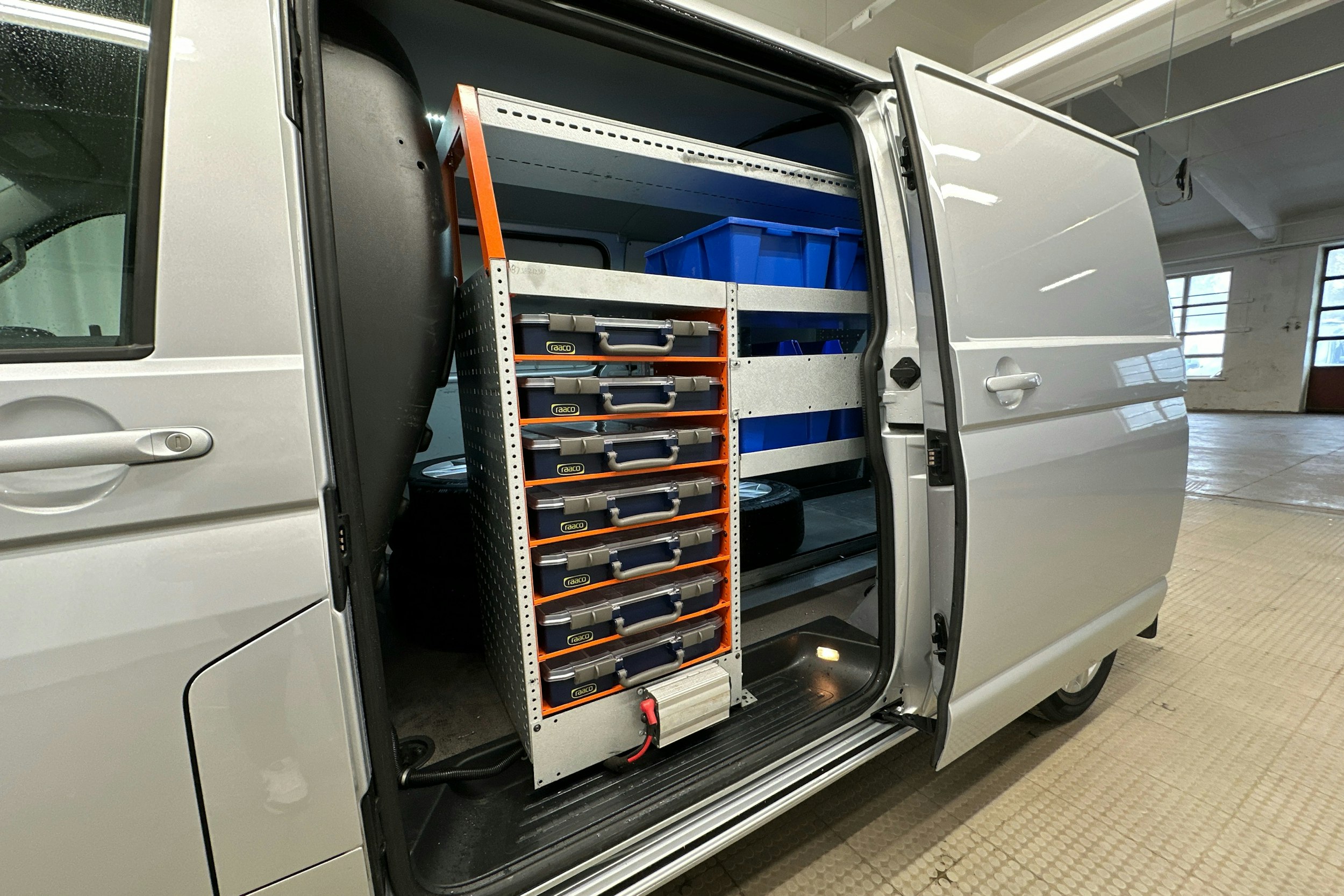 hopea Volkswagen Transporter 2018 kuva 18.