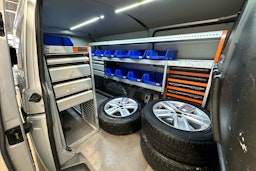 hopea Volkswagen Transporter 2018 kuva 22.