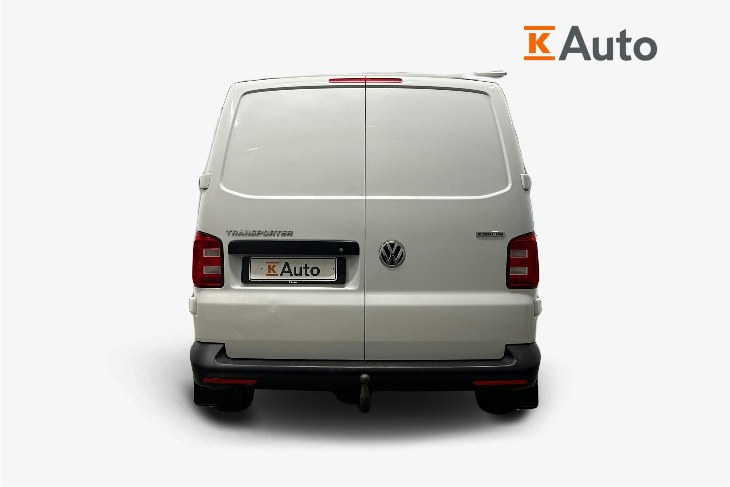 valkoinen Volkswagen Transporter 2018 kuva 3.