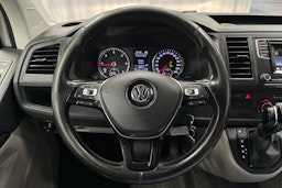 valkoinen Volkswagen Transporter 2018 kuva 16.