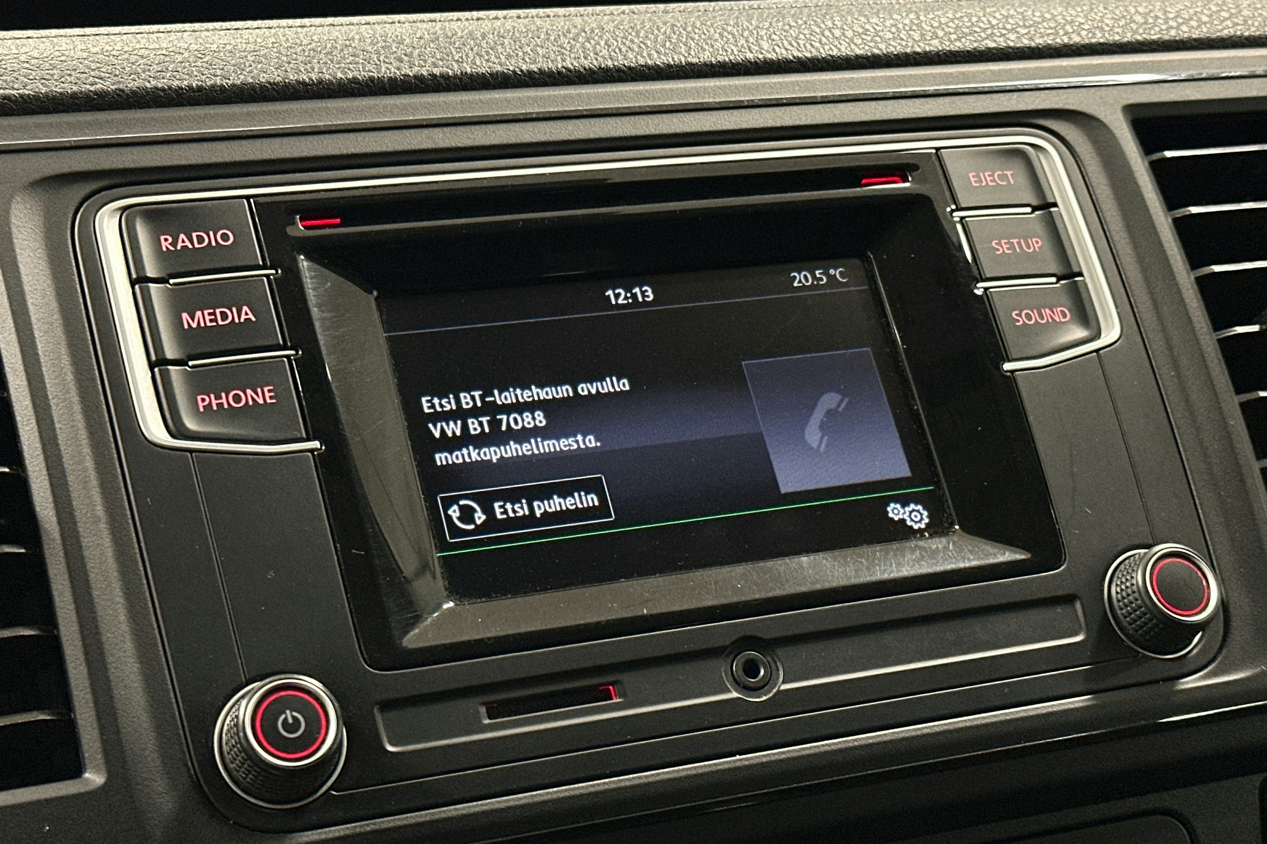 valkoinen Volkswagen Transporter 2018 kuva 21.