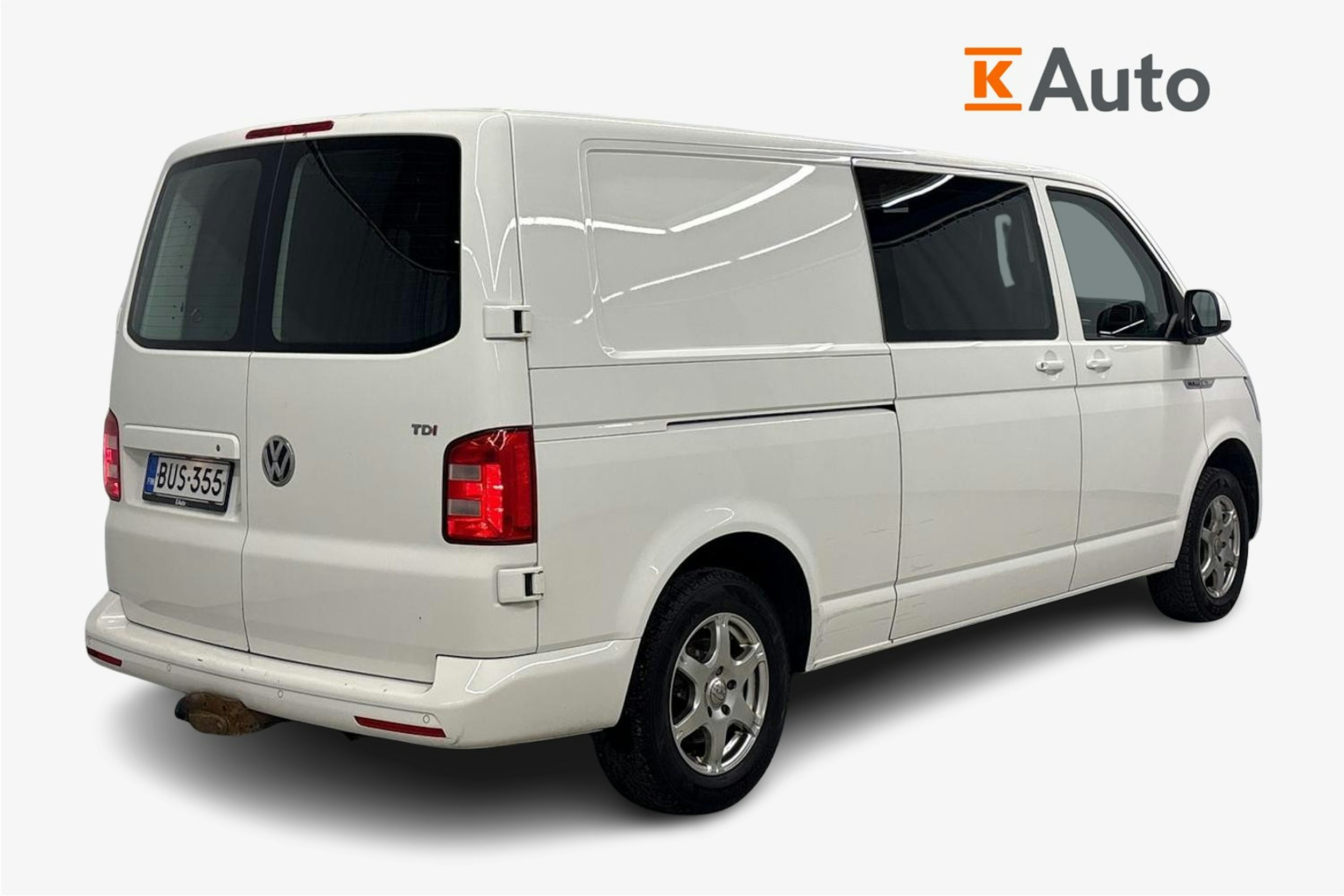 valkoinen Volkswagen Transporter 2018 kuva 2.