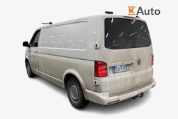 valkoinen Volkswagen Transporter 2018 kuva 2.