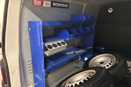 valkoinen Volkswagen Transporter 2018 kuva 18.