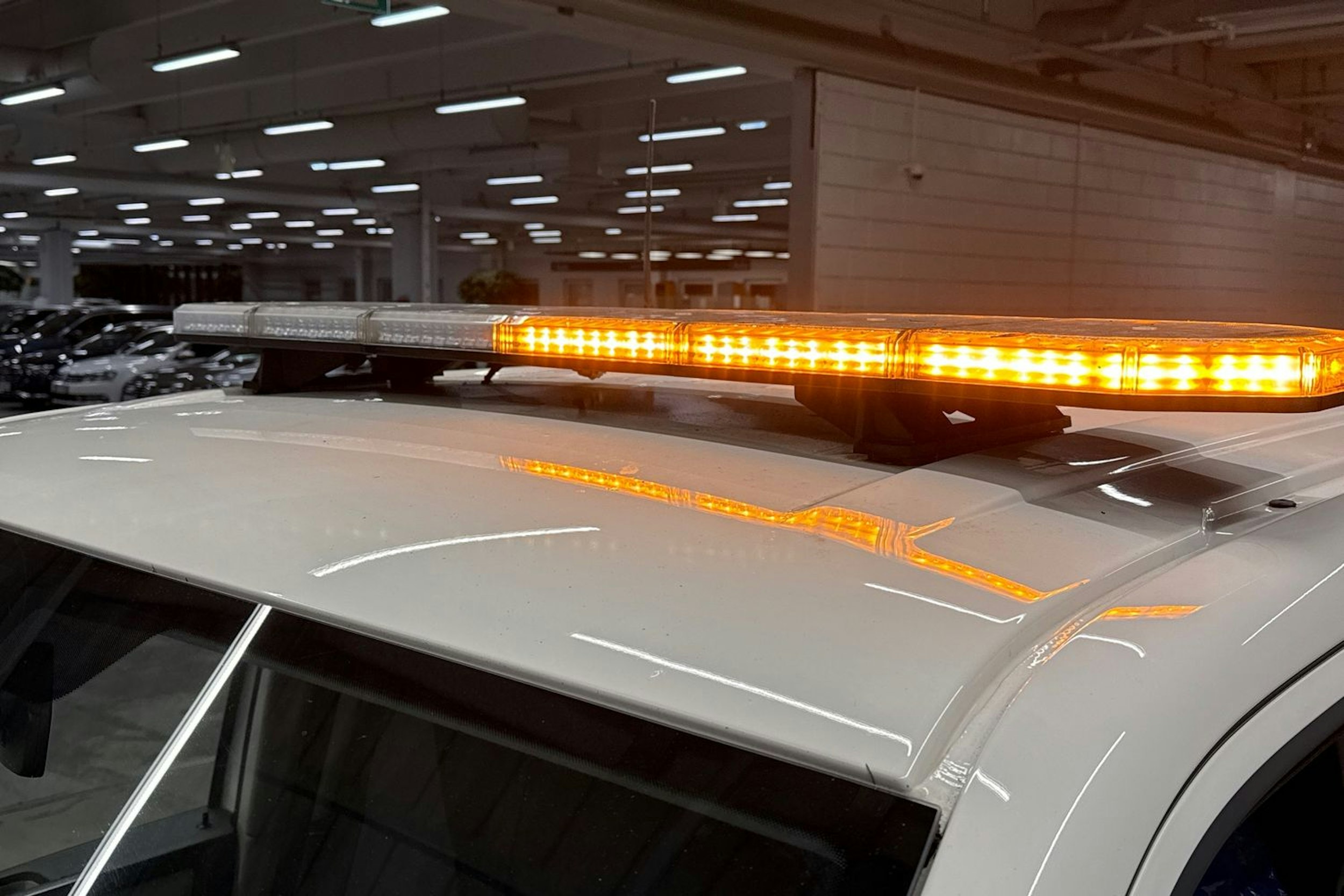 valkoinen Volkswagen Transporter 2018 kuva 28.