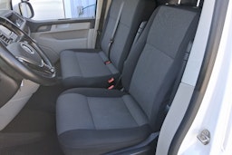 valkoinen Volkswagen Transporter 2018 kuva 8.