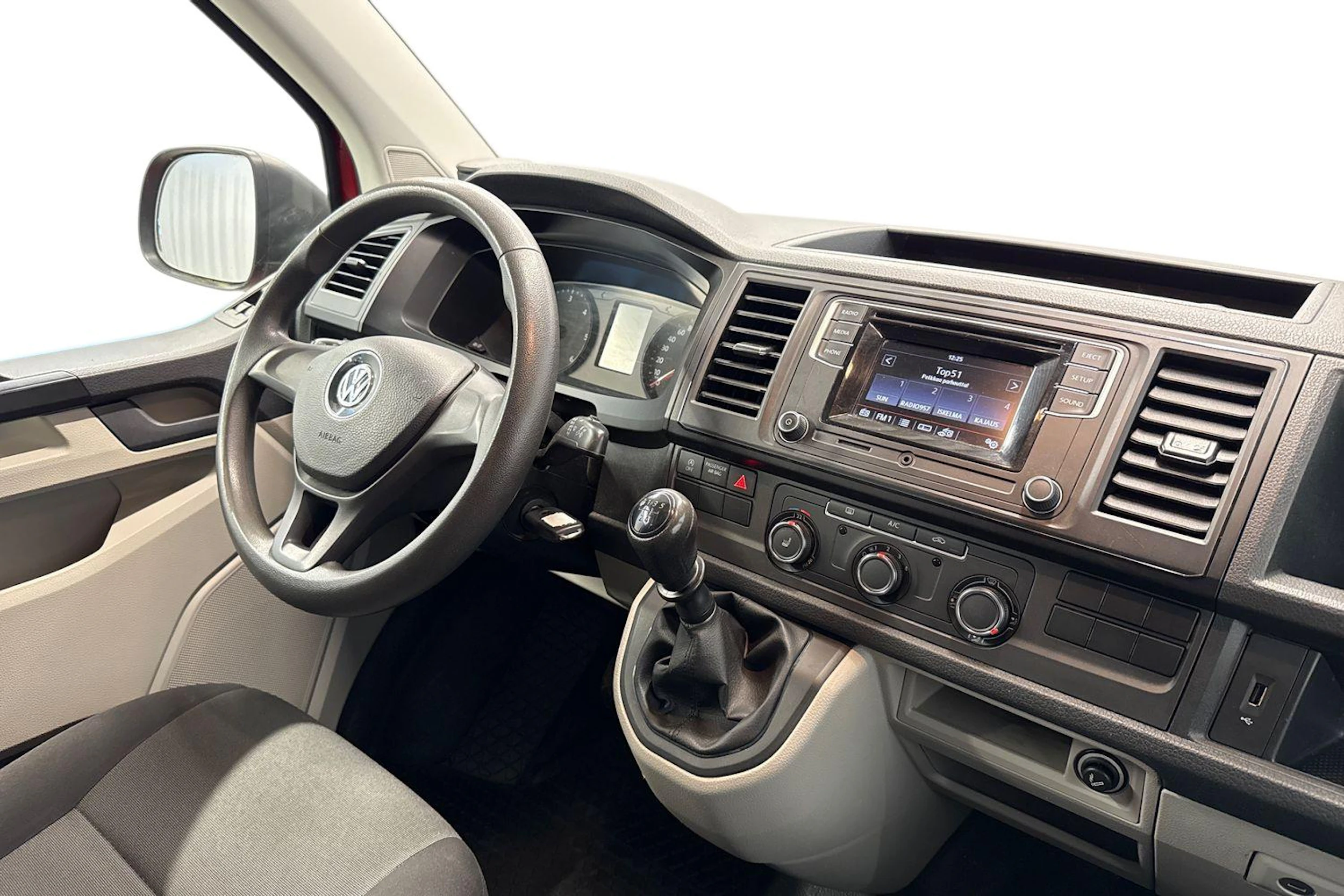 punainen Volkswagen Transporter 2018 kuva 8.