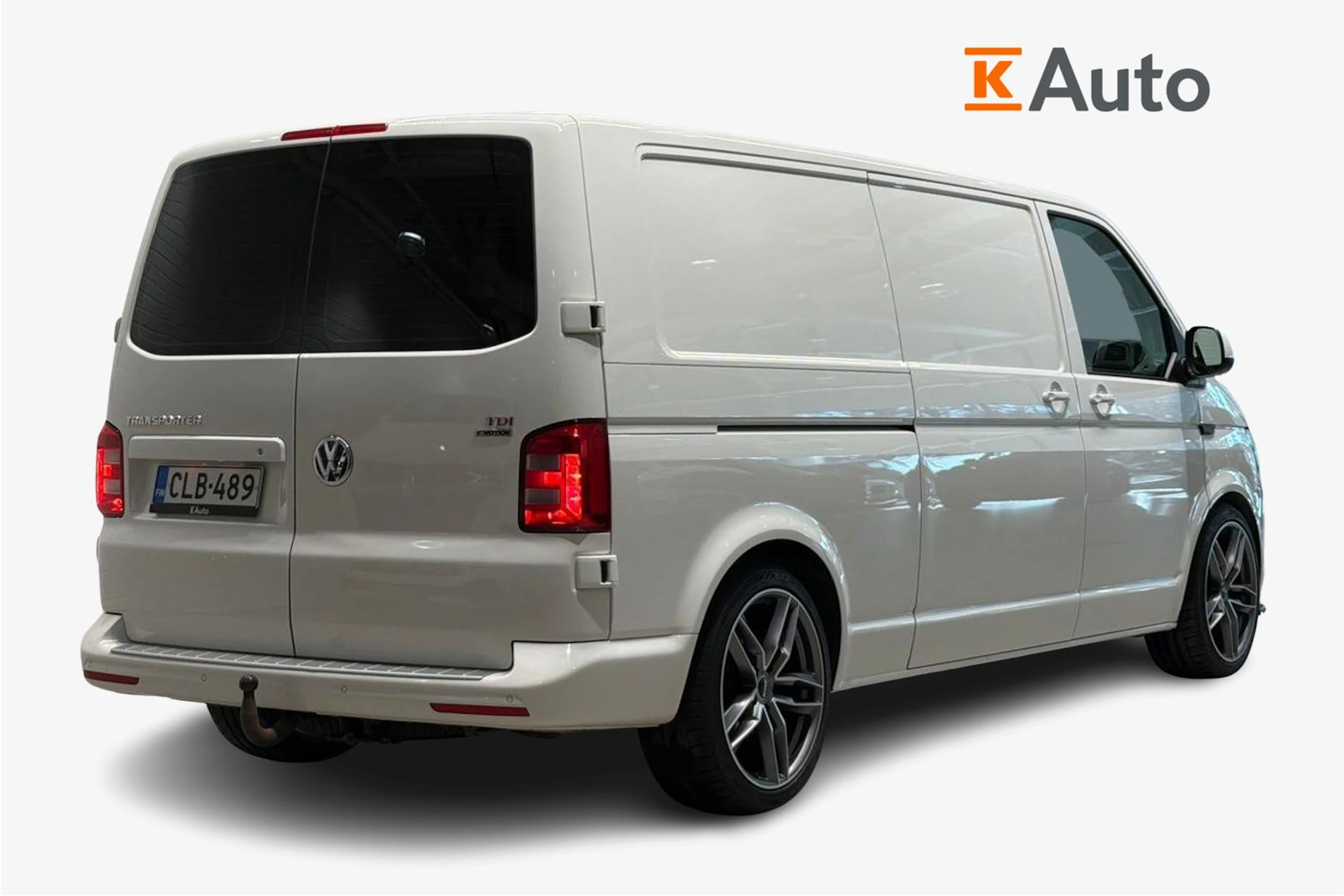 Valkoinen Volkswagen TRANSPORTER 2018 kuva 3.