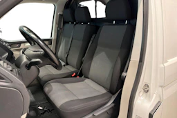 Valkoinen Volkswagen TRANSPORTER 2018 kuva 11.