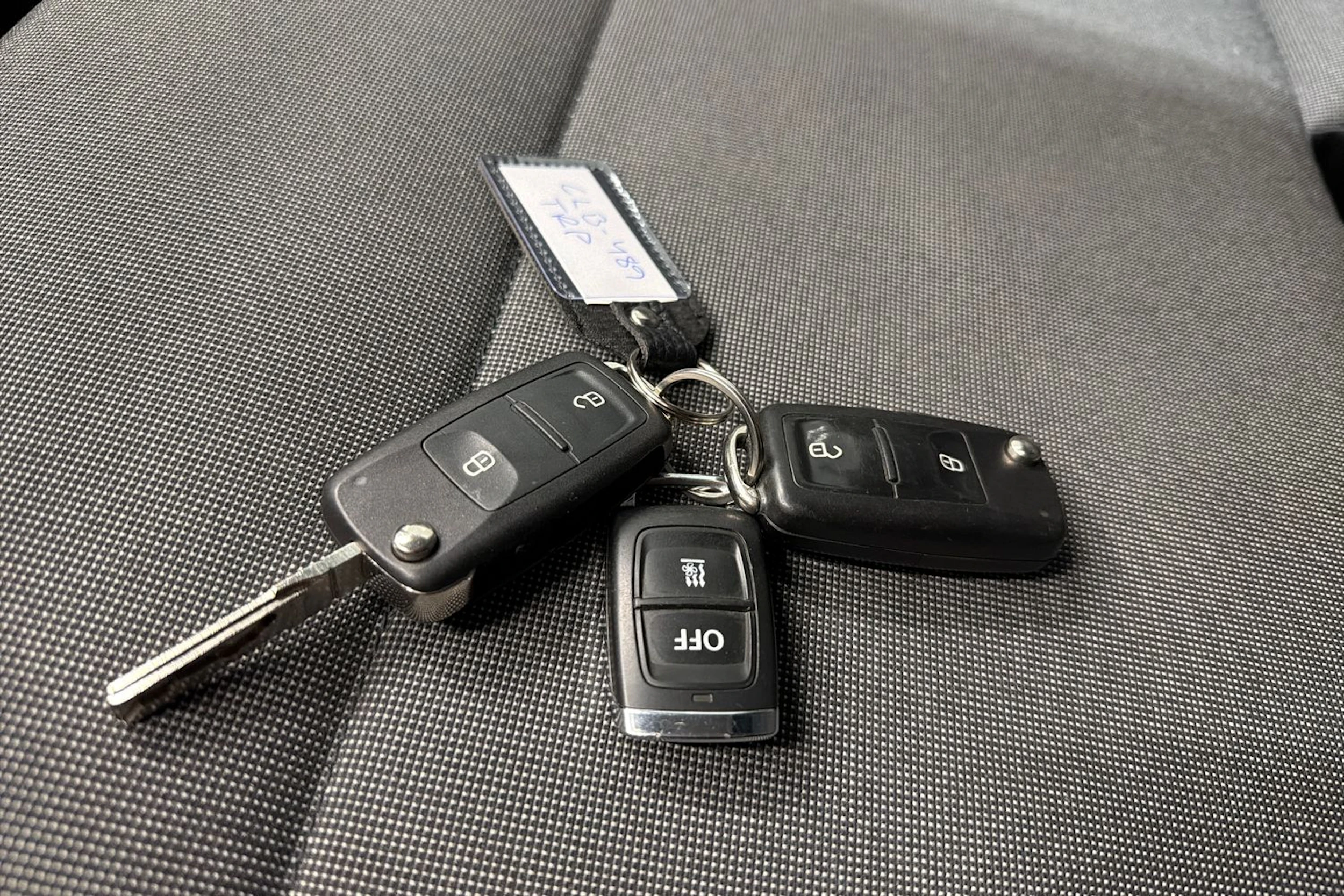 Valkoinen Volkswagen TRANSPORTER 2018 kuva 19.