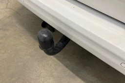 valkoinen Volkswagen Transporter 2018 kuva 15.