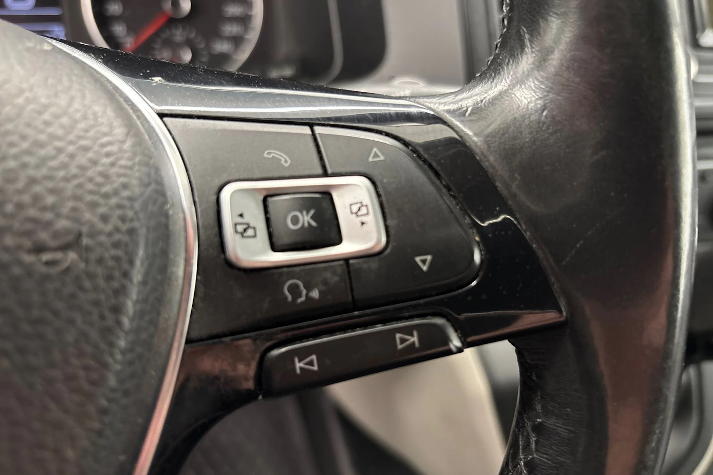 valkoinen Volkswagen Transporter 2018 kuva 19.