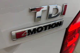 valkoinen Volkswagen Transporter 2018 kuva 28.