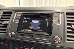 harmaa Volkswagen Transporter 2018 kuva 19.