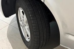 hopea Volkswagen Transporter 2018 kuva 13.